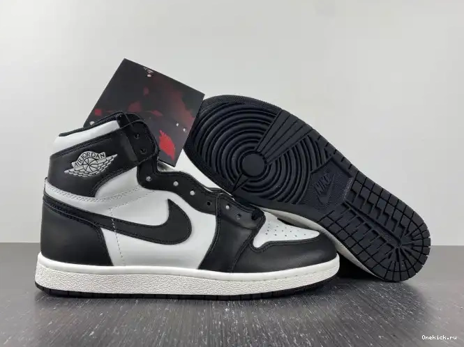 One Kick White High Black 85 (2023) Retro Jordan BQ4422-001 1 0613